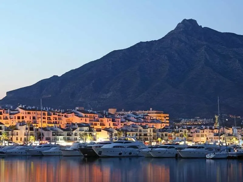 Puerto Banus Swim Spa Real Paddle Club Sisu Hotel Marbella 0*,  Spain