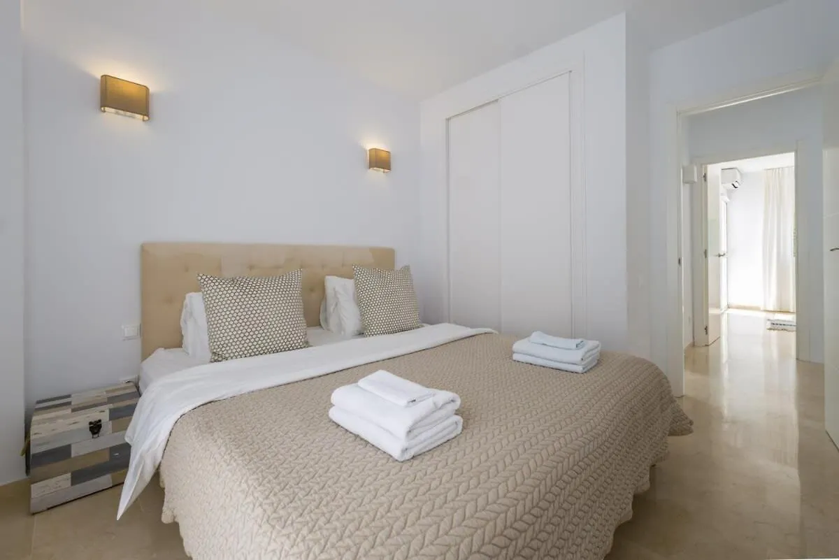 Puerto Banus Swim Spa Real Paddle Club Sisu Hotel Marbella