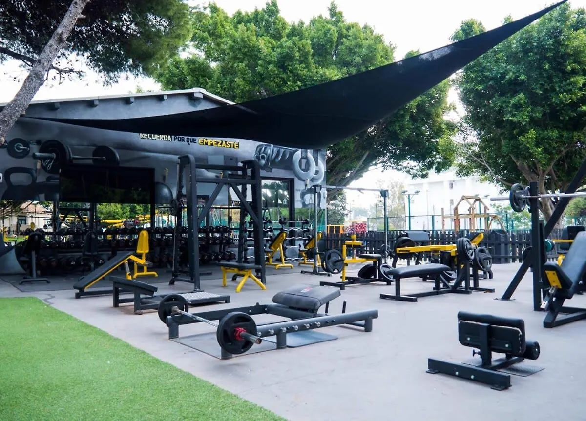 Puerto Banus Swim Spa Real Paddle Club Sisu Hotel Marbella Spain