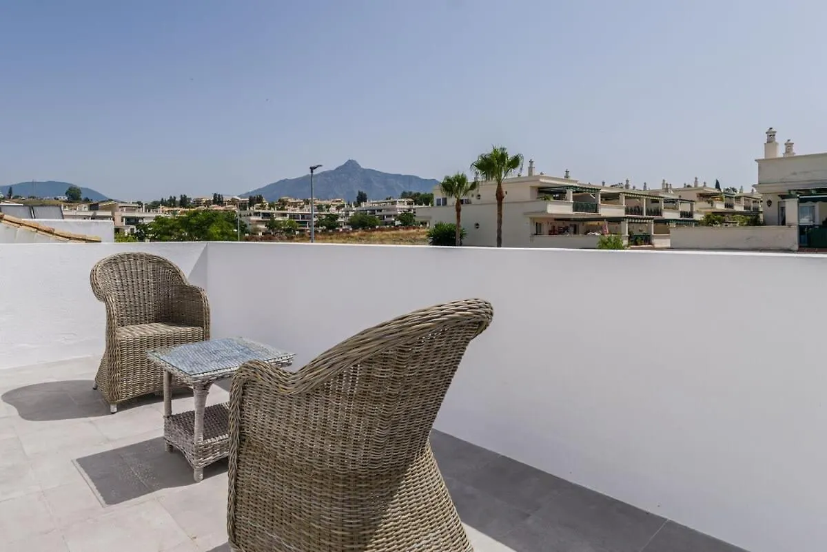Puerto Banus Swim Spa Real Paddle Club Sisu Hotel Marbella